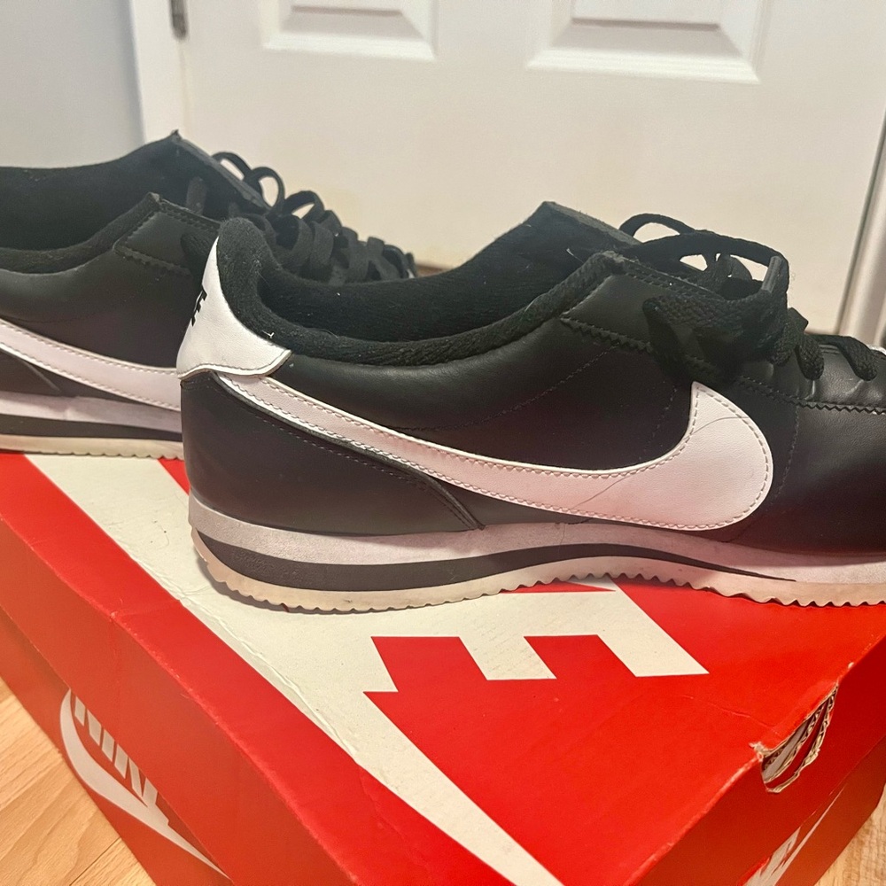 Nike Cortez Basic Leather Sneakers - Black size 12 men’s - Picture 5 of 5